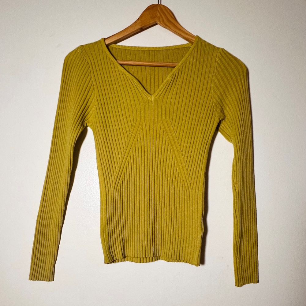 Slim fit green sweater- J.ING
